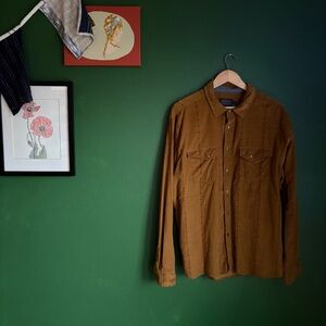Pendleton Men's Corduroy Wyatt Shirt in gold in XL